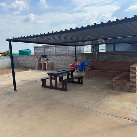 Rhino House With 3 Bedrooms Next To Pilanesberg And Sun City Mogwase Exteriör bild