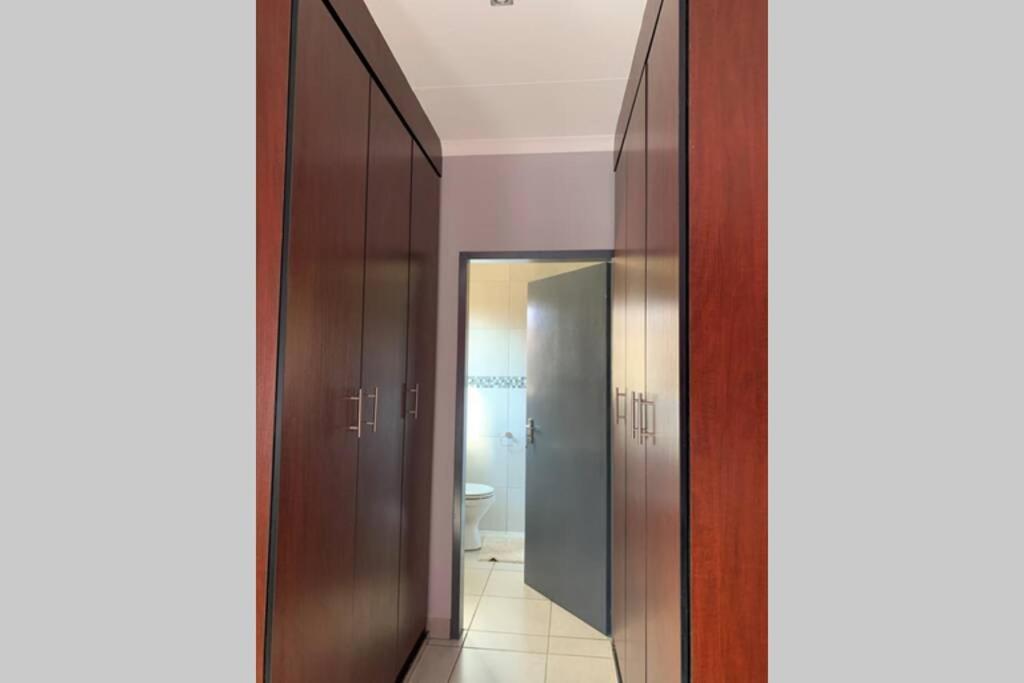 Rhino House With 3 Bedrooms Next To Pilanesberg And Sun City Mogwase Exteriör bild