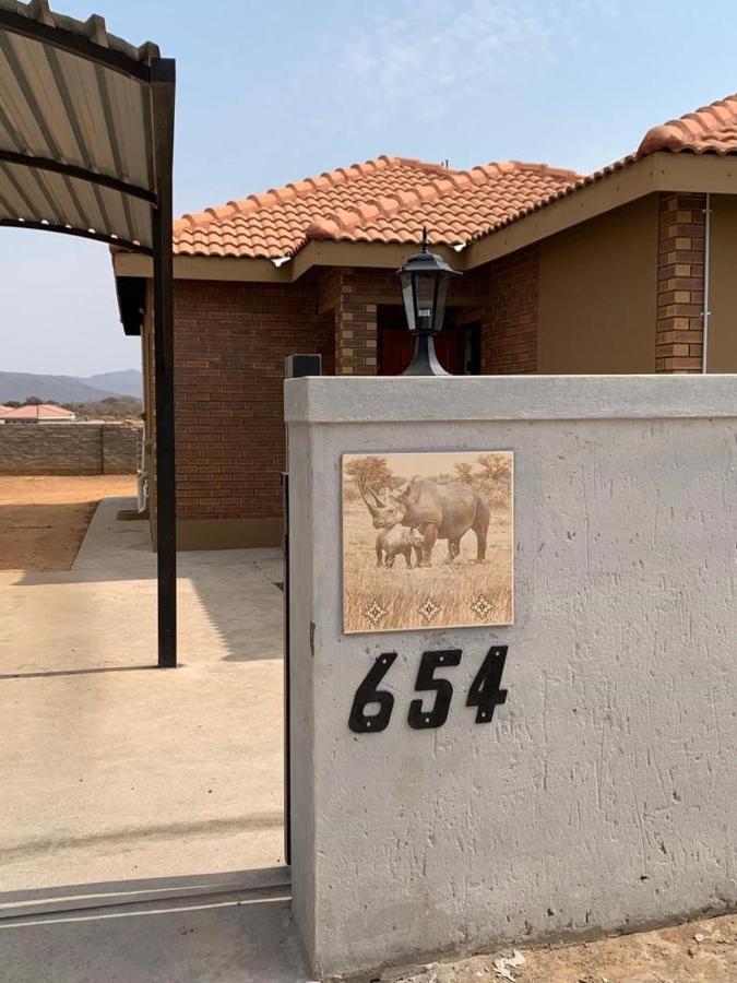 Rhino House With 3 Bedrooms Next To Pilanesberg And Sun City Mogwase Exteriör bild